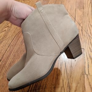 Old Navy Suede Sand Ankle Boots Size 9